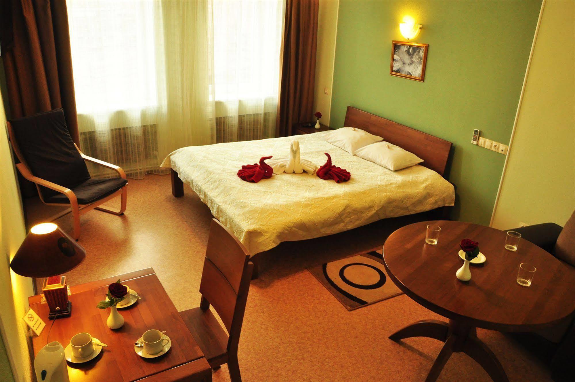 Hotel An-2 Kharkiv Exterior photo